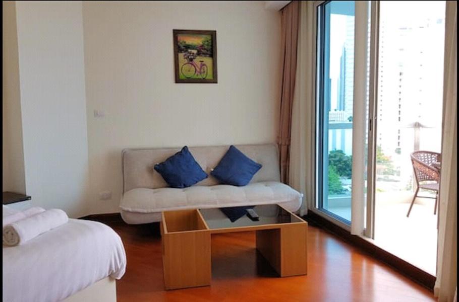 Apartemen The Palm Wongamat Pattaya